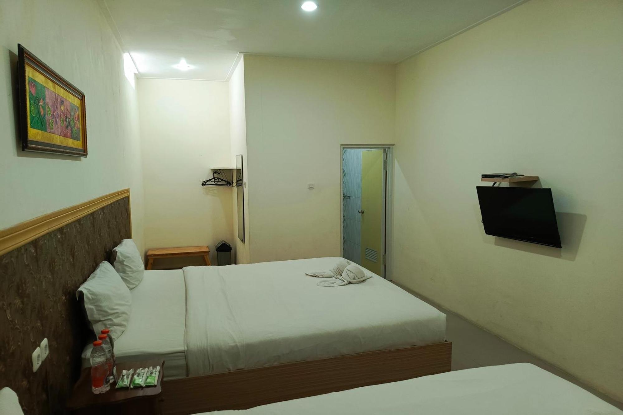Adisa Homestay Malang Kültér fotó