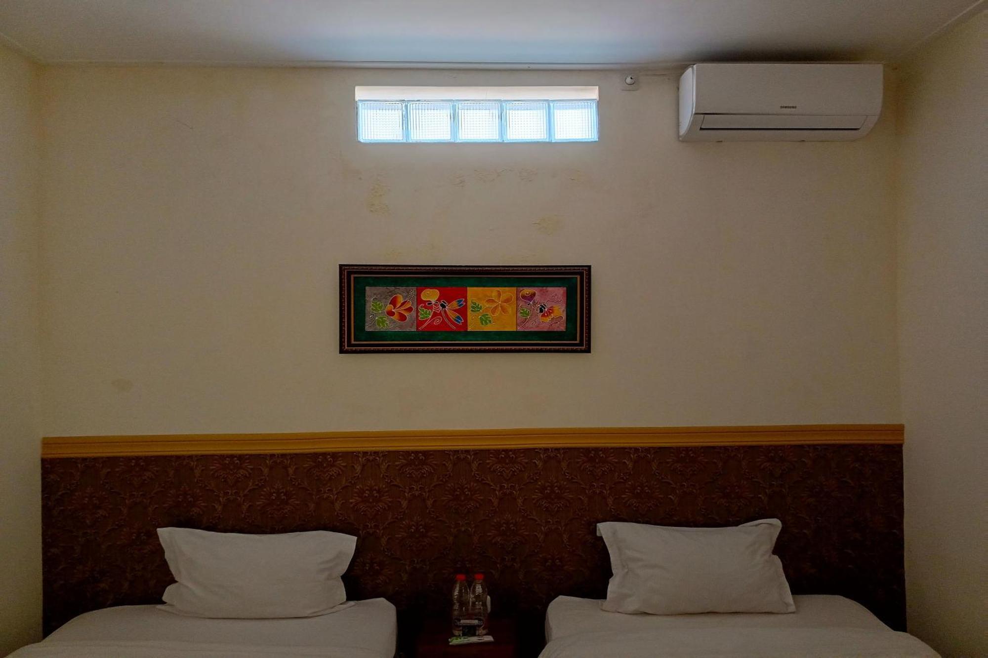 Adisa Homestay Malang Kültér fotó
