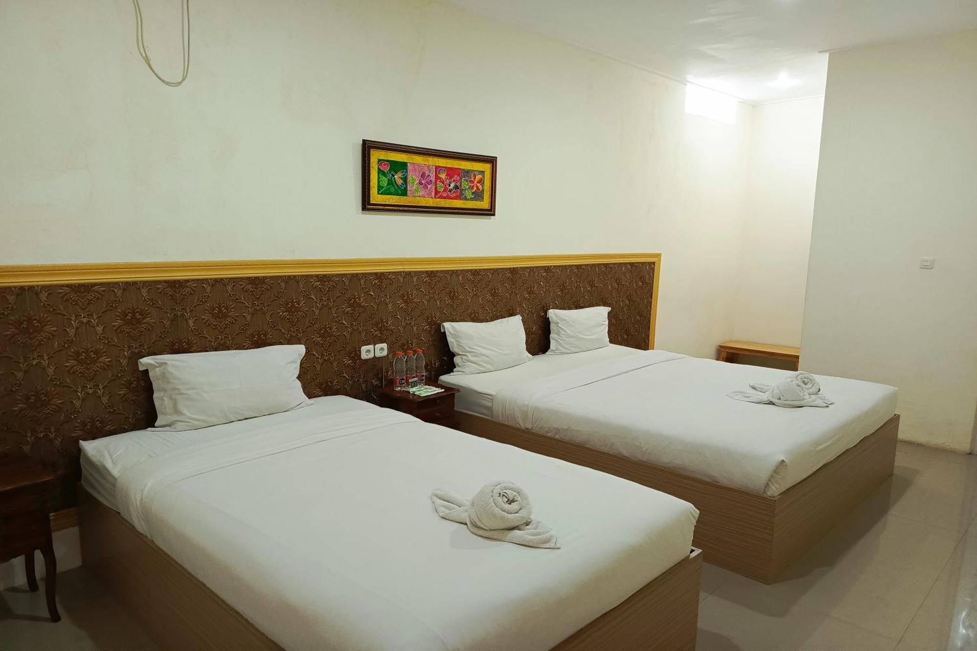 Adisa Homestay Malang Kültér fotó