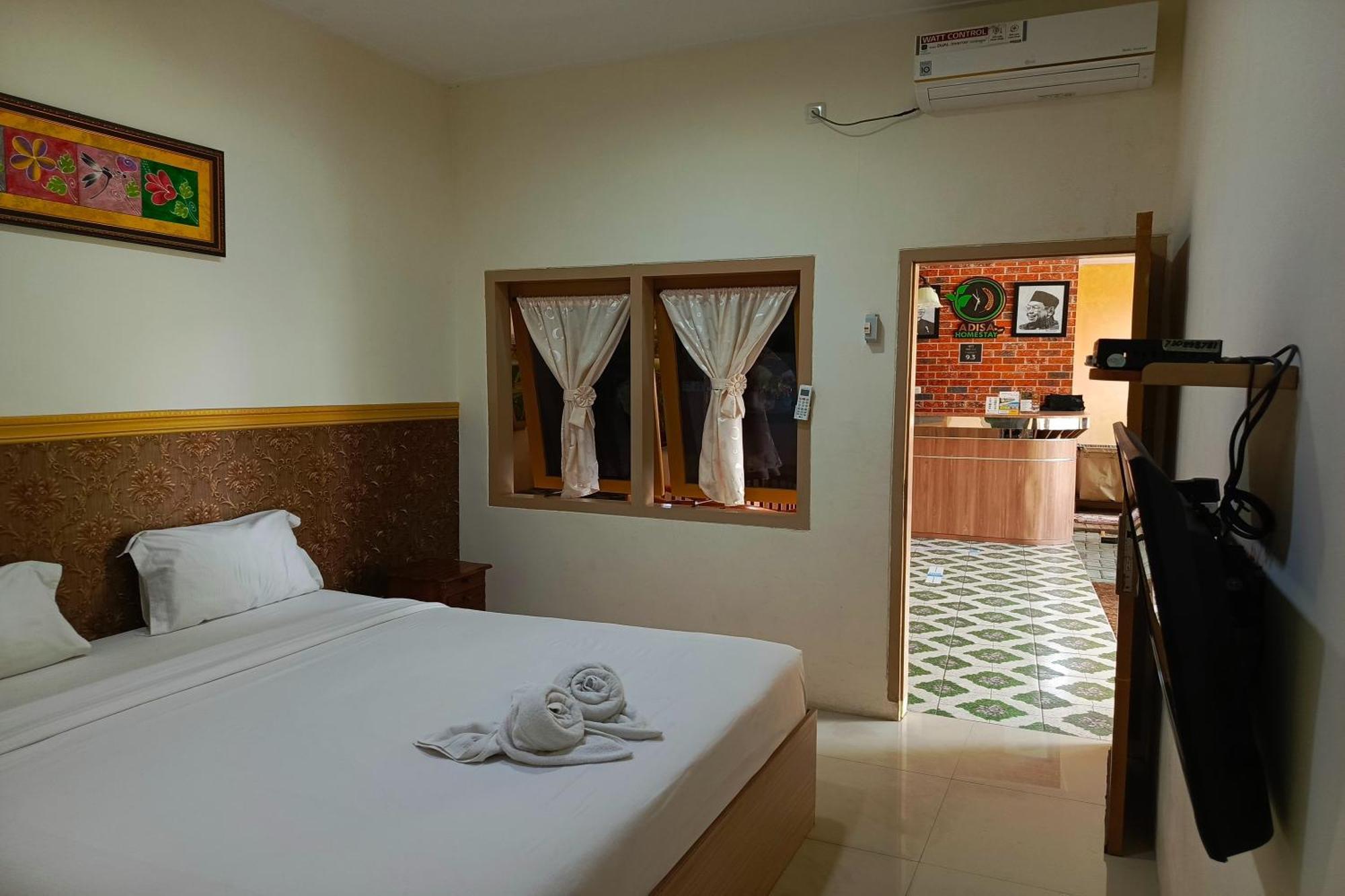 Adisa Homestay Malang Kültér fotó