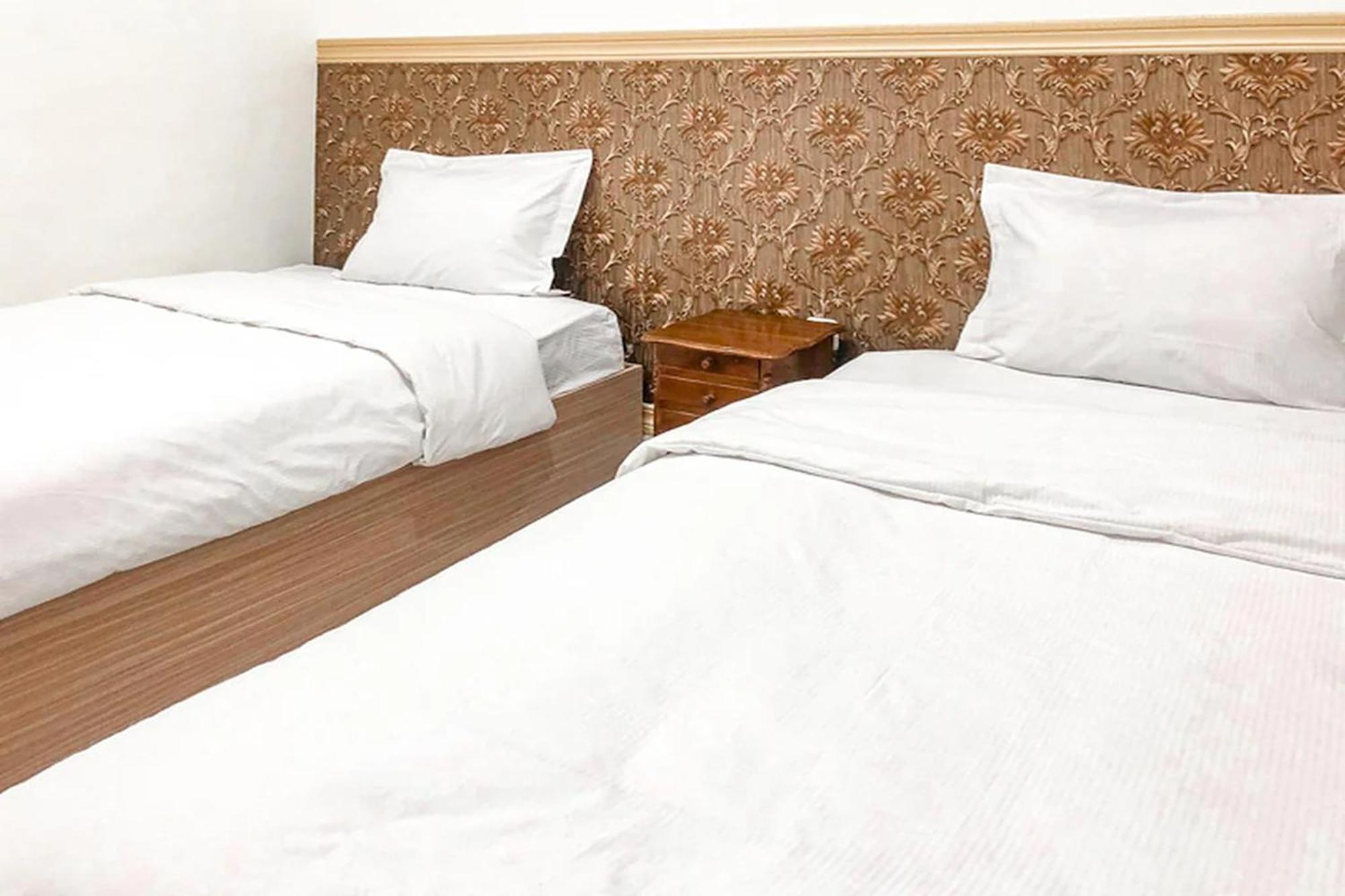 Adisa Homestay Malang Kültér fotó