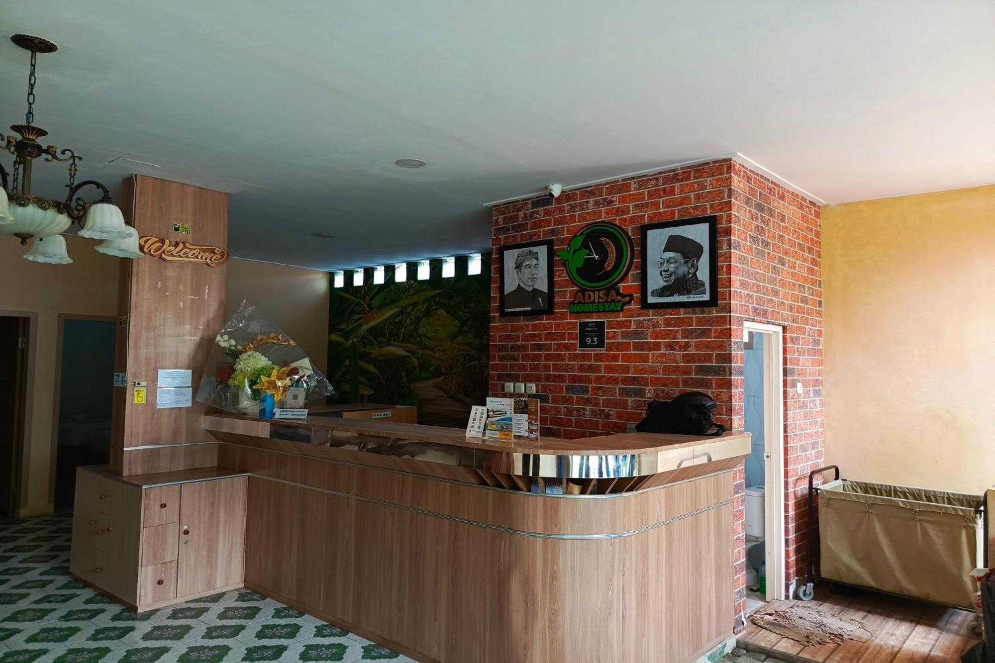 Adisa Homestay Malang Kültér fotó