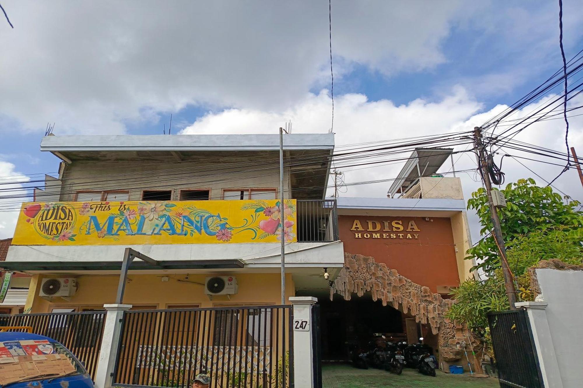 Adisa Homestay Malang Kültér fotó